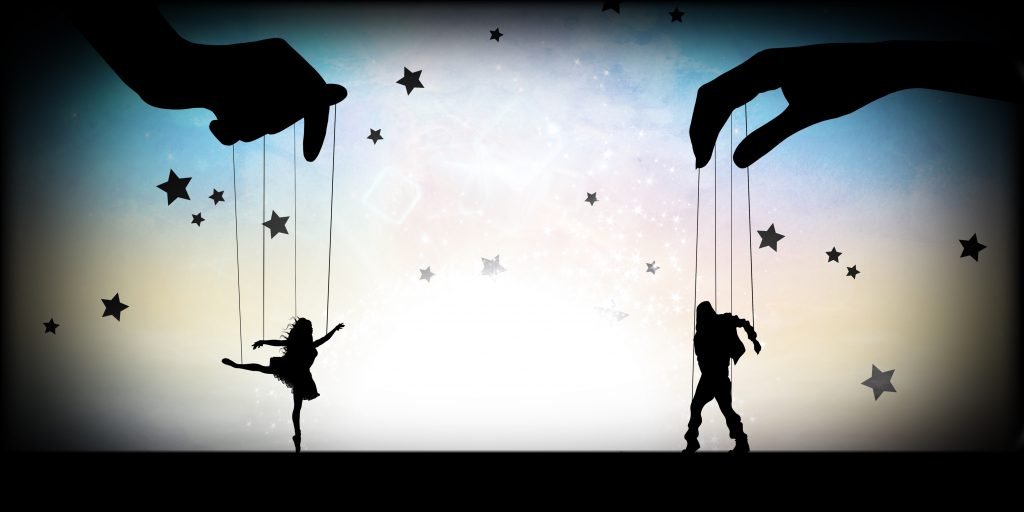 Inversion des rôles : l’arme invisible de la manipulation psychologique